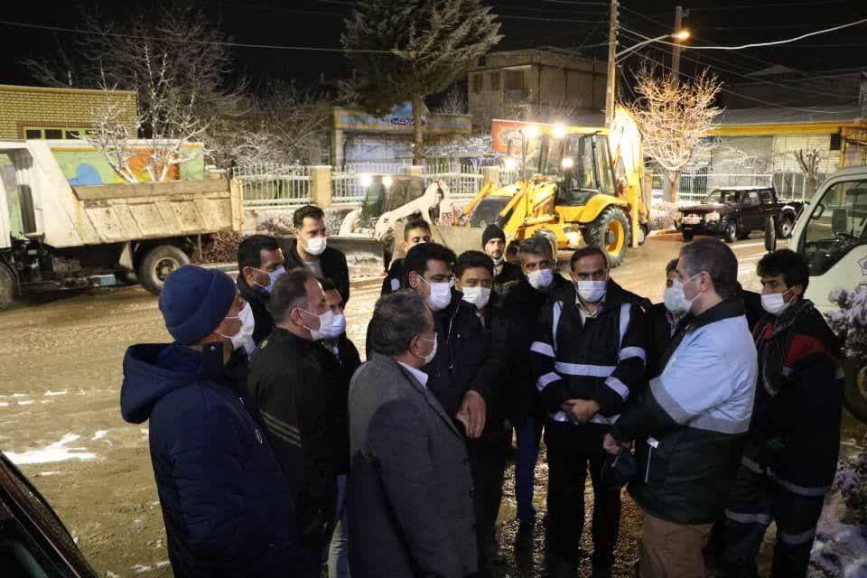 بازدید سرزده فرماندار دماوند از ستاد برف‌روبی شهرداری آبسرد