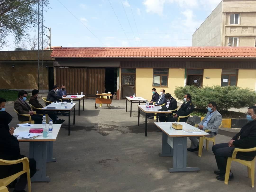 شهر آبسرد وضعیت قرمز کرونا را رد کرده و سیاه است/ با هرگونه مراسم برخورد می‌شود