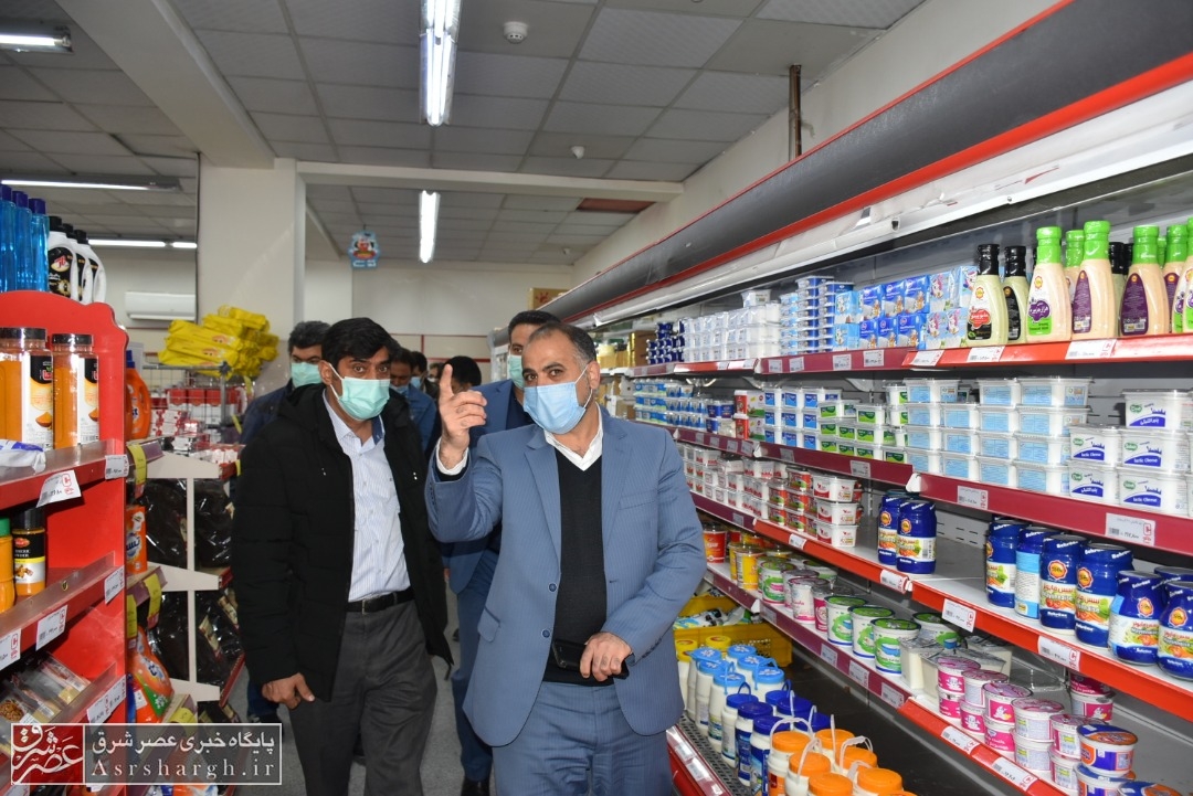 کنترل کارت واکسن متصدیان مراکز فروشگاهی و اصناف دماوند+ تصاویر