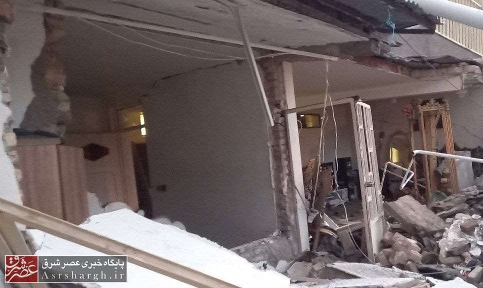 انفجار گاز ۲ خانه را در آبعلی آوار کرد/ یک نفر مصدوم شد+ تصاویر
