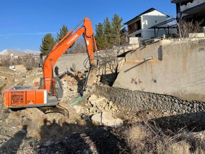 تخریب مستحدثات غیرمجاز در بستر و حریم رودخانه بخش رودهن+ تصاویر