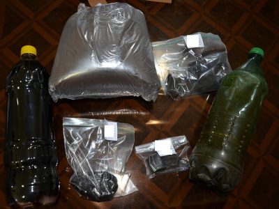 پاتک پلیس دماوند منجر به دستگیری سوداگر مرگ شد/ کشف ۳ کیلوگرم انواع مواد مخدر از مخفیگاه متهم