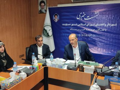 شهر نمونه گردشگری با شهر پر از ویلای غیرمجاز متفاوت است/ پشت تمام سرمایه‌گذاران ایستاده‌ایم