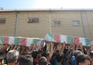 تشییع پیکر مطهر شهدای گمنام دفاع مقدس در ندامتگاه دماوند/ ۲۱ مددجوی ندامتگاه دماوند آزاد شدند+ تصاویر