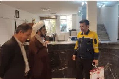 اداره پست بسیاری از هزینهها و رفت و آمدهای غیرضروری را کم کرده است