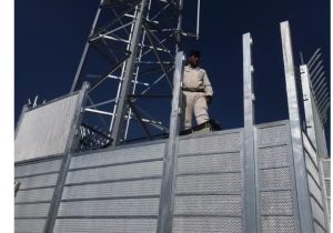 اجرای پروژه نصب دکل همراه اول در روستای لومان دماوند