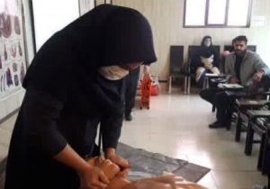 برگزاری دوره کمکهای اولیه ویژه دبیران تربیت بدنی مدارس دولتی دماوند+ تصاویر