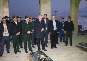 ادای احترام استاندار تهران به مقام والای شهدای روستای گرمابسرد دماوند