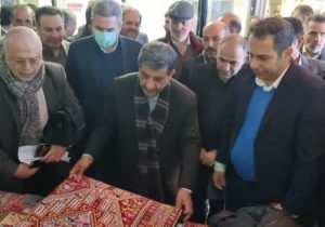 بازدید ضرغامی از آثار صنایع‌دستی هنرمندان دماوند+ تصاویر