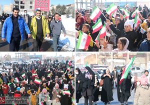 برگزاری همایش پیاده‌روی خانوادگی در شهر دماوند/ از اجرای سرود تا اهدای ۴۴ جایزه به شرکت‌کنندگان+ تصاویر