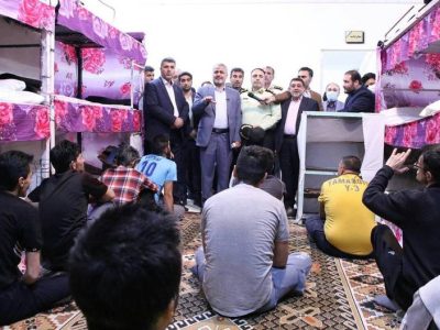 بازدید رئیس کل دادگستری استان تهران از زندان دماوند/ ۳۲ زندانی ندامتگاه دماوند آزاد شدند+ تصاویر