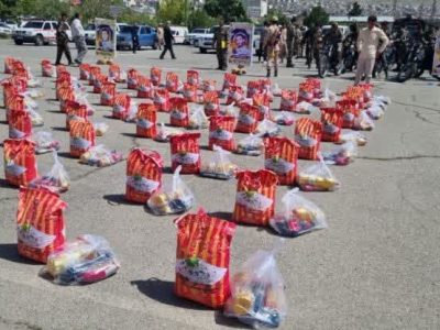 اجرای هفدهمین مرحله کمکهای مؤمنانه در دماوند/ ۲ هزار بسته معیشتی توزیع شد+ تصاویر