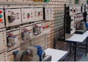 پذیرش و ثبت نام دانش آموزان در هنرستان فنی حرفهای پسرانه دانشگاه آزاد دماوند