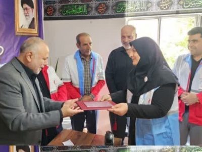 مراسم تقدیر و تجلیل از داوطلبان جمعیت هلال احمر دماوند+ تصاویر