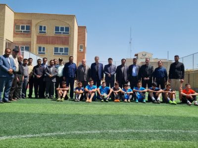 بهره‌برداری از زمین چمن مصنوعی در دبیرستان پسرانه شهید شیخ فضل‌الله نوری شهر آبسرد+تصاویر