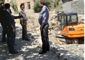 اجرای پروژه دیوار ساحلی در روستای هویر+ تصاویر