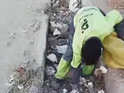 اجرای عملیات لایروبی انهار مسکن مهر منطقه گیلاوند