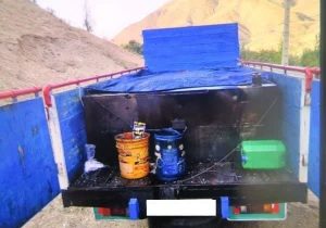 کشف ۳۱۰۰ لیتر سوخت قاچاق فاقد بارنامه شرکتی از یک دستگاه کامیونت ایسوزو در حومه شهر کیلان