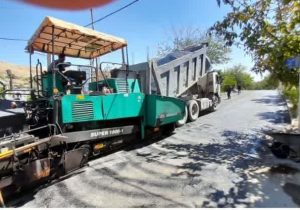 آغاز روکش آسفالت خیابان شهید احمدی شهر کیلان +تصاویر