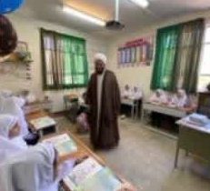 بازدید امام جمعه موقت تهران از دبستان غیردولتی حضرت معصومه (س) دماوند+تصاویر