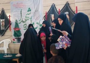 یادواره شهدای زن دفاع مقدس در روستای اهران +تصاویر