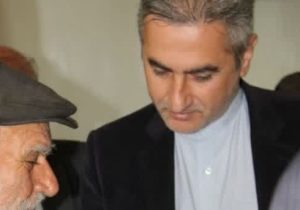 بازدید سرزده  از اداره ثبت اسناد/ طاهرخانی: طولانی شدن زمان تنظیم اسناد موجب نارضایتی مردم شده است+تصاویر