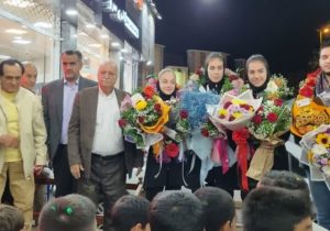 استقبال از قهرمانان مدالآور مسابقات بینالمللی جهانی در دماوند و رودهن+تصاویر