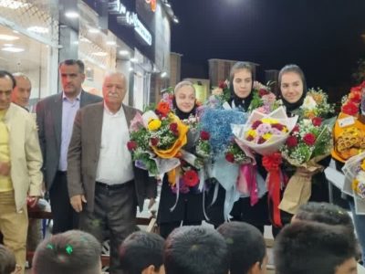 استقبال از قهرمانان مدال‌‌آور مسابقات بین‌المللی جهانی در دماوند و رودهن+تصاویر