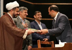 برگزاری ویژهبرنامه هفته کتاب در شهر دماوند/ مدیریت شهری از کتابداران تجلیل کردند+تصاویر