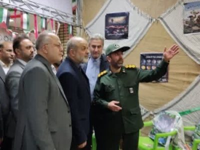 بازدید وزیر کشور از نمایشگاه «شهدا» در دماوند+ تصاویر