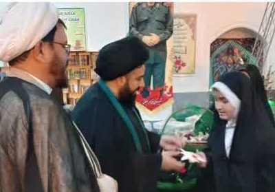 مراسم شبی با شهدا در مهرآباد رودهن؛ حجت‌الاسلام حسینی: دغدغه‌مندی حل مشکلات جامعه بین بسیجیان نهادینه شده است+تصاویر