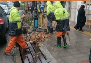 کاهش آب‌گرفتگی معابر در شهر دماوند/ همکاری شهروندان مشکلات را کاهش می‌دهد+ تصاویر