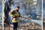 مقابله آتش‌نشانان با پسماندسوزی در شهر دماوند+ تصاویر