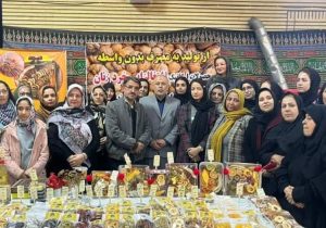 نماینده مجلس پای‌ درد و دل غرفه داران نمایشگاه مشاغل خانگی دماوند+ تصاویر