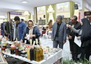 بازدید مدیریت شهری از نمایشگاه محصولات مشاغل خانگی در دماوند+ تصاویر