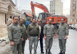 شناسایی و جمعآوری لولههای تخلیه فاضلاب غیرمجاز در معابر عمومی شهر رودهن+ تصاویر