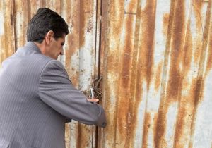 پلمب مرکز غیرمجاز جمعآوری و تفکیک پسماند در آبسرد/ اعلام جرم علیه متصدی مرکز جمعآوری زباله جابان