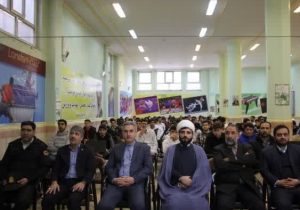 زنگ انقلاب در مدارس شهر دماوند نواخته شد+ تصاویر