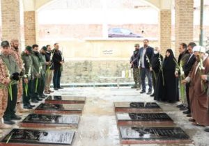 گلزار مطهر شهدای امامزاده قاسم (ع) شهر دماوند گلباران عطرافشانی شد+ تصاویر