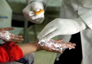 از نقص عضو انگشتان دست تا آسیبدیدگی جدی ناحیه چشم در دماوند/ حوادث چهارشنبه آخر سال ۱۶ مصدوم برجای گذاشت