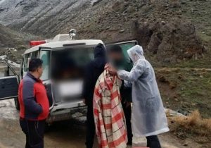 تلاش ۶ ساعته برای نجات ۵ فرد گیرافتاده در دریاچه هویر دماوند