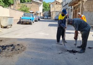 فرونشست زمین در کوچه مسجد جامع دماوند رفع شد