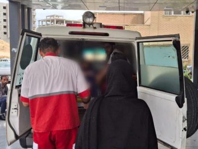 انتقال خانم ۵۴ ساله توسط جمعیت هلالاحمر دماوند به مرکز درمانی