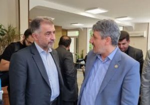 بازدید نماینده مردم در مجلس از شهرداری دماوند+ تصاویر