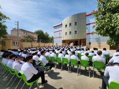 ۶۰ درصد از کادر دبیرستان امام (ره) دماوند جوان خواهند بود