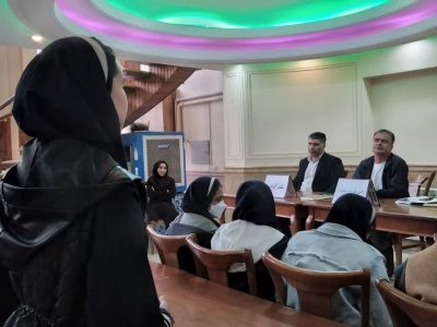 برگزاری نشست نقد کتاب به همت کانون قدسیه دماوند+ تصاویر