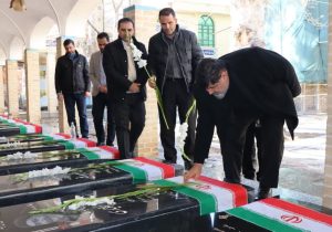 ادای احترام فرماندار جدید به شهدای دماوند+ تصاویر