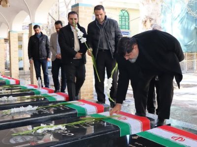 ادای احترام فرماندار جدید به شهدای دماوند+ تصاویر