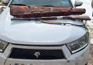 دستگیری ۲ شکارچی غیرمجاز در دماوند/ سلاح شکاری توسط پایگاه محیط بانی رودافشان کشف شد