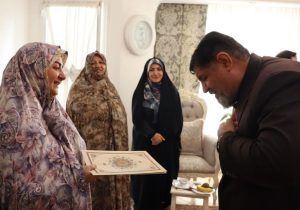 دیدار سرپرست فرمانداری دماوند با ۳ خانواده شهید/ حیدریآزاد: خانوادههای شهدا، اسوههای صبر و پایداریاند